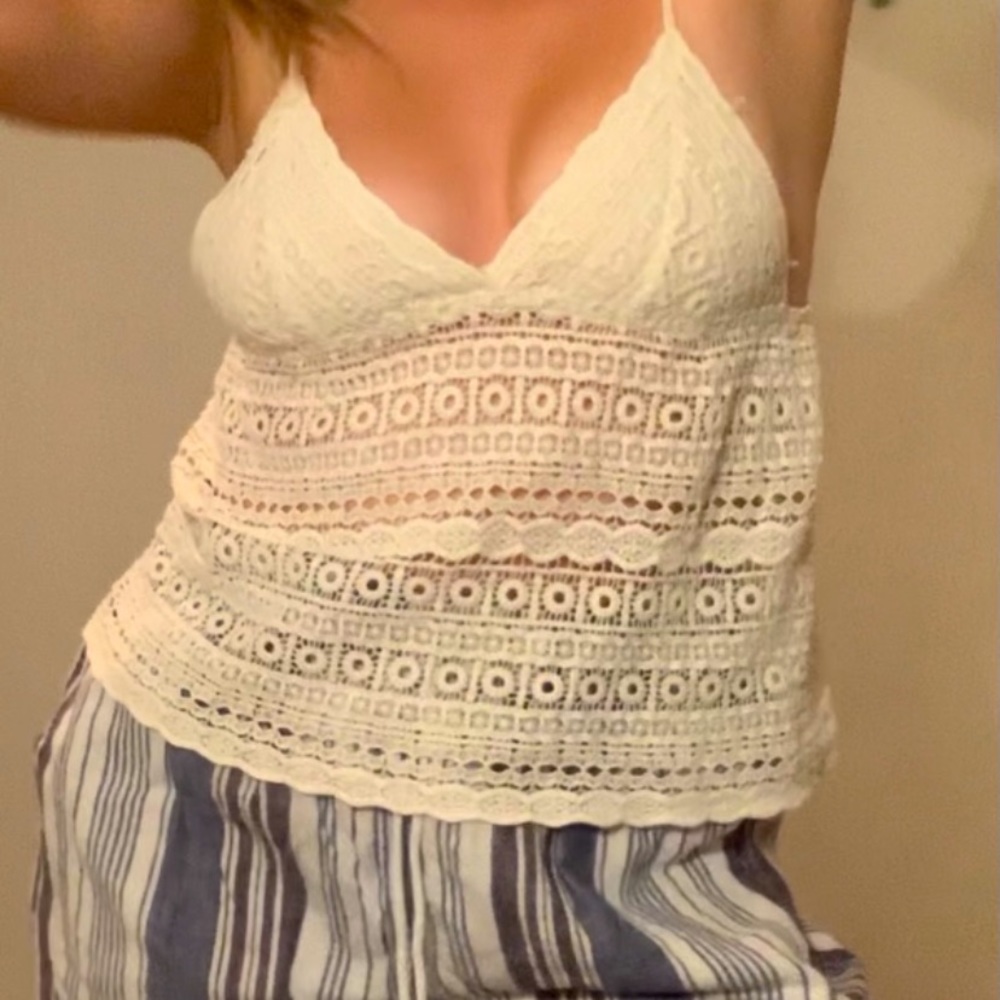 Kimchi Blue white lace top size XS